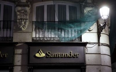 Santander lifts profits as it releases pandemic provisions